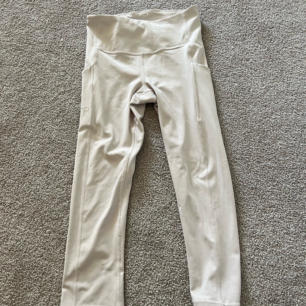 Athleta Ultimate Stash Pocket Capri XS worn once washed once